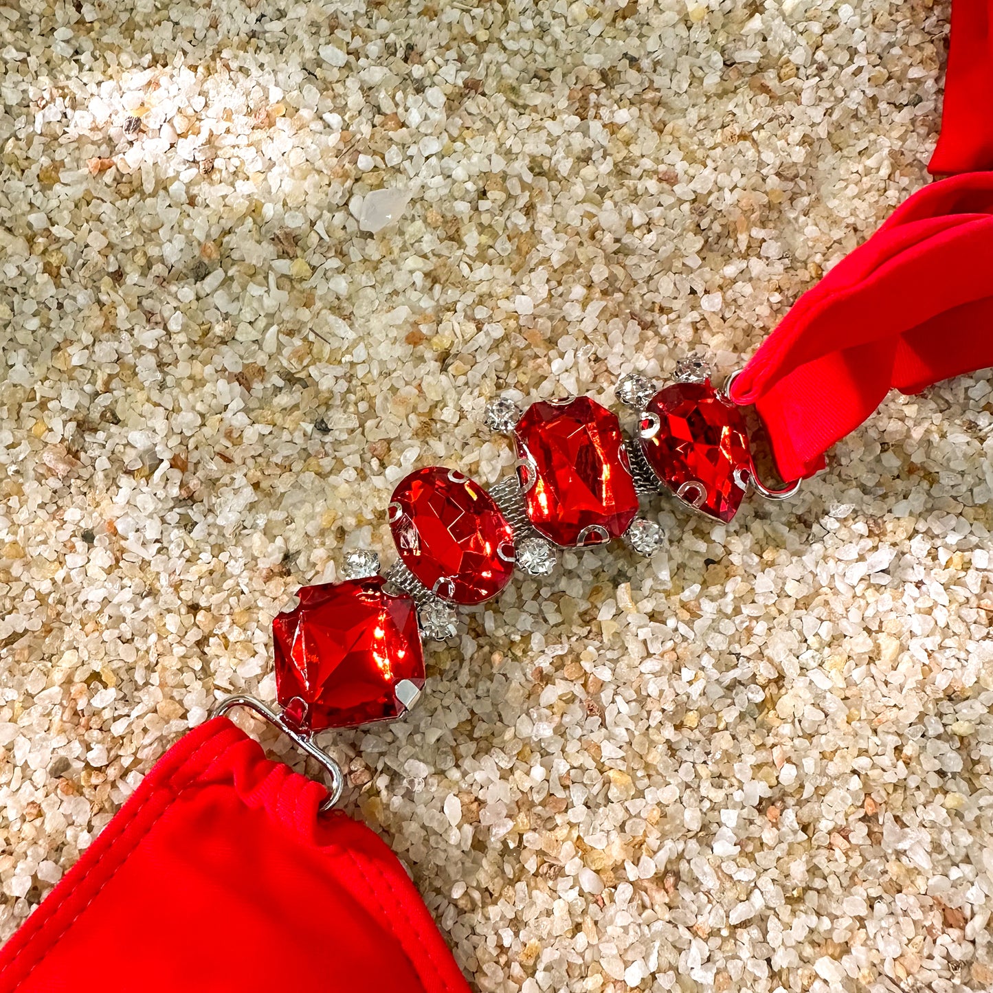 Bikini Rojo de Diamante de Lujo